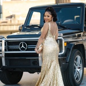 Jovani Gold Dress size 0. Only worn once for prom.